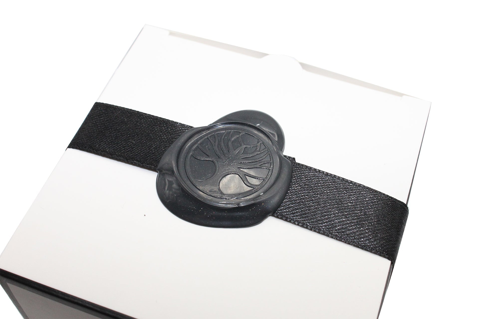 Lemongrass & Ginger 30cl Reiki Energy Charged Scented Candle with Green Fluorite Crystal Primal Chakra